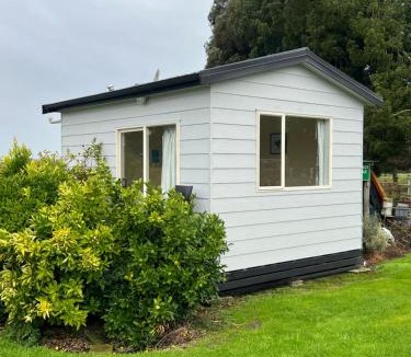 Temuka House | Green Hayes Estate Rentals - Green Hayes Cabin