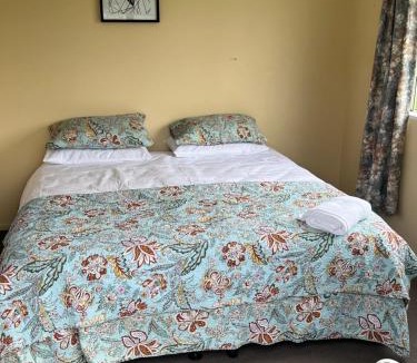 Temuka House | Green Hayes Estate Rentals - Green Hayes Cabin