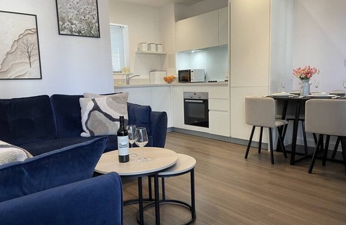 Greenhithe Apartment | Greenhithe Place Near Bluewater