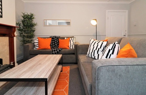 Greenock Apartment | Greenock West apartment