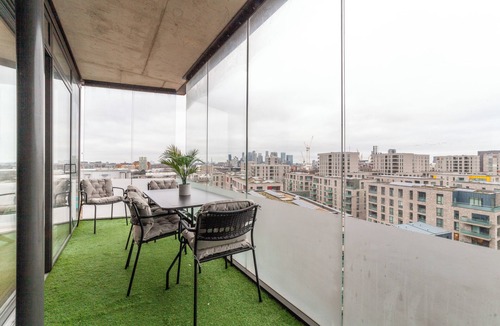 Peninsula Apartment | Greenwich Executive Apartment Near O2 Arena