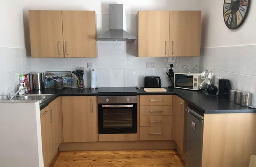 Burntisland Apartment | Ground floor flat, within easy commuting distance to Edinburgh, Glasgow, etc