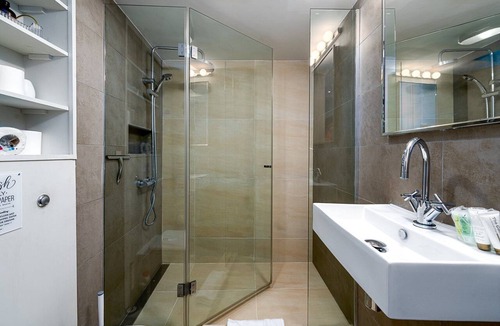 Victoria Apartment | GuestReady - Cosy Studio in Hackney