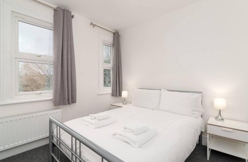 Childs Hill Apartment | GuestReady - Modern 2-bed for 4 in Golders Green!