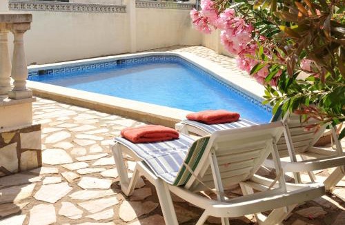 L'Escala Villa | Guti