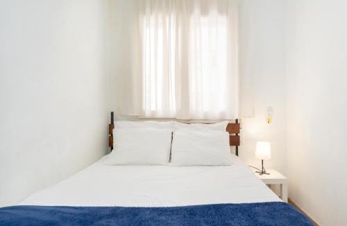 Badalona House | Habitaciones con baño compartido en bonito Apartamento en Badalona