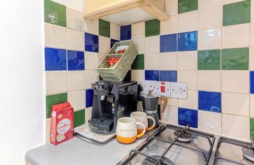 Childs Hill Apartment | HampStay in quick and easy access to central London.
