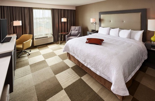 Timmins Hotel | Hampton Inn by Hilton Timmins