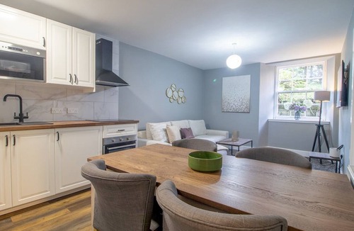 Glasgow Westend Apartment | Happy Haven Home, West End - Pass the Keys