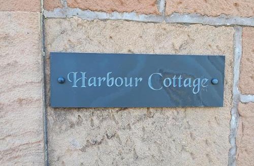 Annan House | Harbour cottage Annan
