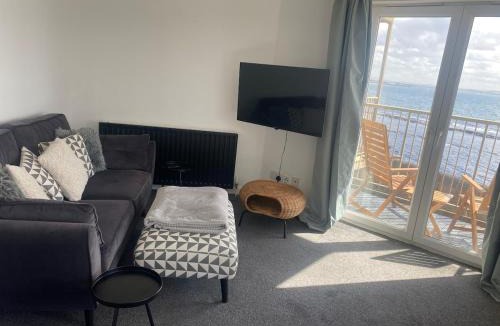 Saltcoats Apartment | Harbour Point Apartment