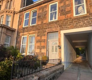 Rothesay House | Harbour View - Waterfront Retreat, Rothesay