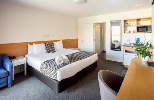 Nelson Hotel | Harbourside Lodge