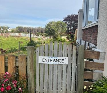 Riverton House | Harbourview Hideaway