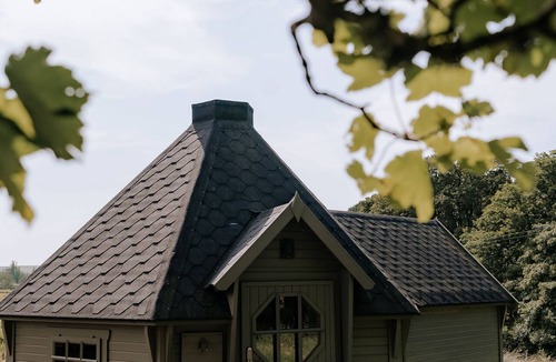 Kirknewton Cabin | Hare Hill Cabin - sleeps 2 guests in 1 bedroom
