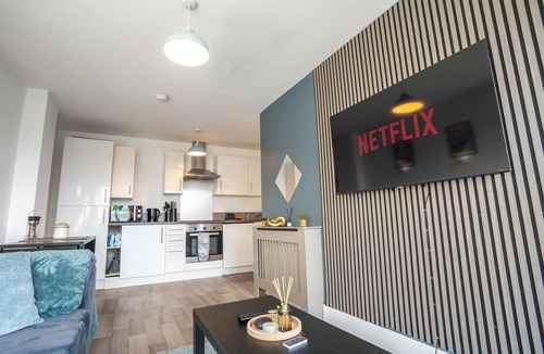 Harlow Apartment | Harlow Flat - Perfect for Families or Contractors