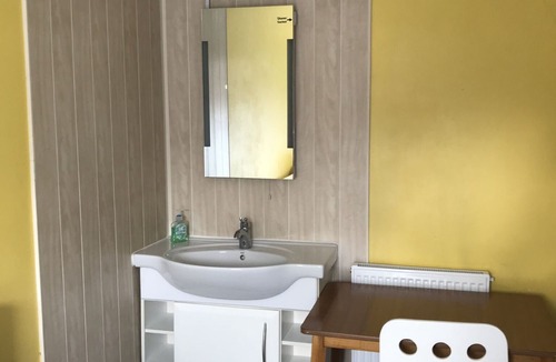 Harlow Hotel | Harlow International Hostel