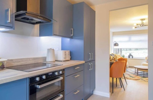 Coatbridge Apartment | Hawick House - Stylish 2-Bed in Coatbridge.
