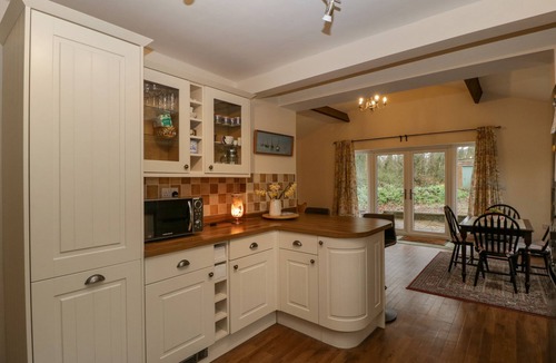 Saint Blazey Cottage | HEATHFIELD, pet friendly, with a garden in Milverton