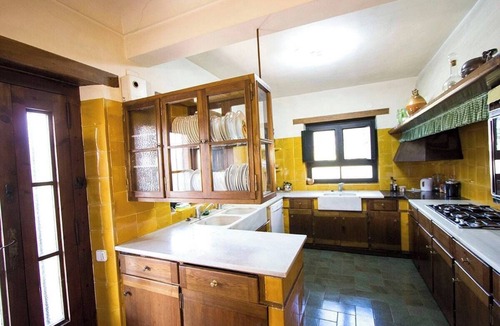 Castellar del Valles Villa | Heavenly Haven for 16 pax - 30km from Barcelona!