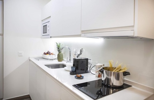 Historical Center Apartment | Heima Magdalena Square B