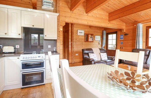 Badwell Ash Cabin | Heron Lodge is in Badwell Ash.