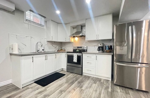 Brampton Apartment | Hidden Gem