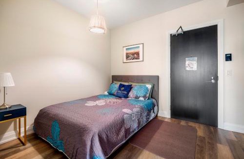 Willowdale Apartment | High Floor 1 Bedroom plus Den Condo Apartment City View North York Toronto