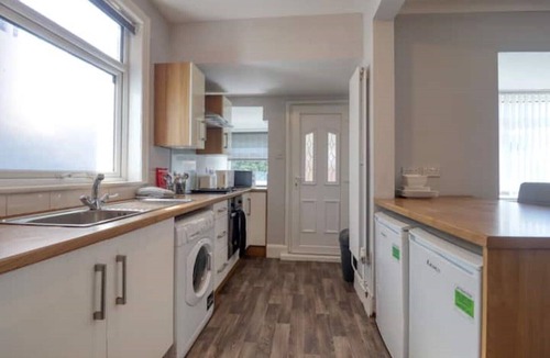 Scunthorpe House | Highfield House cosy 4 bedroom