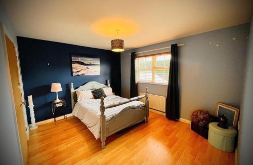 Omagh Villa | Highfields GAA-Football entire house Omagh Town