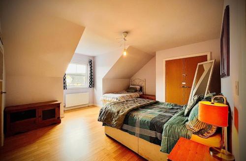 Omagh Villa | Highfields GAA-Football entire house Omagh Town
