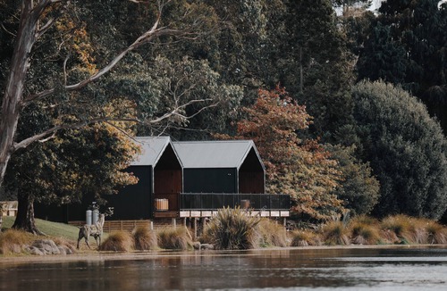 Waitaki District Cabin | HighTree Chalets - Your luxury lakeside escape!