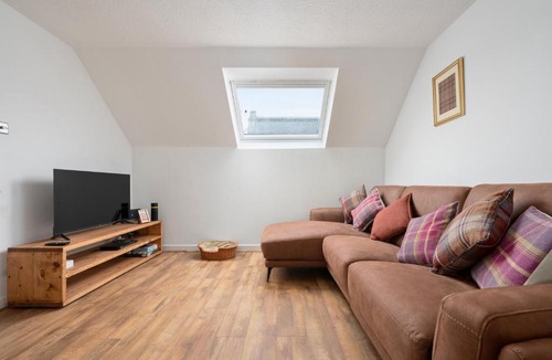 Airth Apartment | Historic 1BR Home in Culross Near Filming Sites