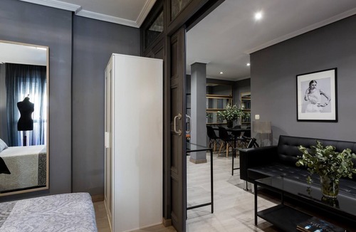 Alameda Apartment | Holi-Rent Gran Poder Elegant one bedroom apartment next to Alameda de Hércules