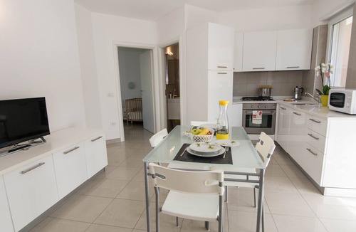 Arco Apartment | Holiday Apartment "5 Da Vilma" with Mountain View