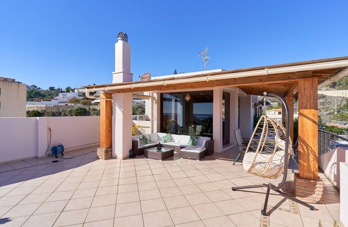 Velilla-Taramay Apartment | Holiday Apartment 'Argali Beach' close to the Beach with Sea View, Terrace & Wi-Fi
