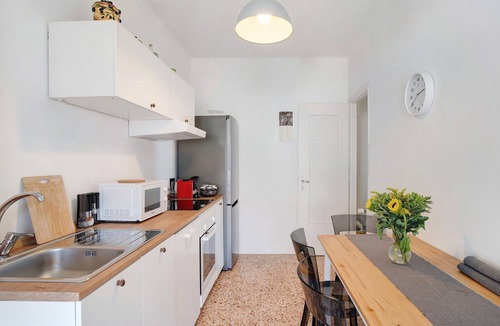 Ospedaletti Apartment | Holiday Apartment 'Margherita' with Sea View, Balcony & Wi-Fi