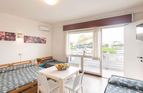Lignano Sabbiadoro Apartment | Holiday apartment with air conditioning