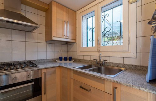 Tossa de Mar House | Holiday Home 'El Suizo' with Sea View, Private Terrace and Wi-Fi