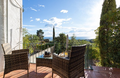 Tossa de Mar House | Holiday Home 'El Suizo' with Sea View, Private Terrace and Wi-Fi