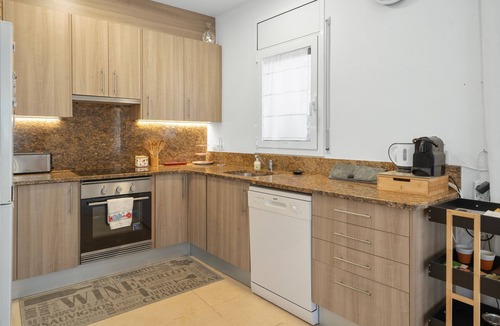 Pals House | Holiday Home 'Can Sais' with Mountain View, Wi-Fi and Air Conditioning