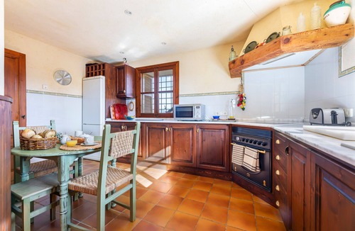 Llevant House | Holiday Home 'Finca Som Llum' with Mountain View, Wi-Fi and Air Conditioning