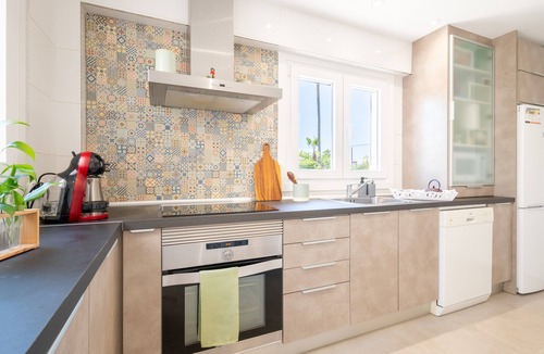 Plamanyola House | Holiday Home "Lliris 29" with Air Conditioning, Wi-Fi, Terraces and Mountain Views