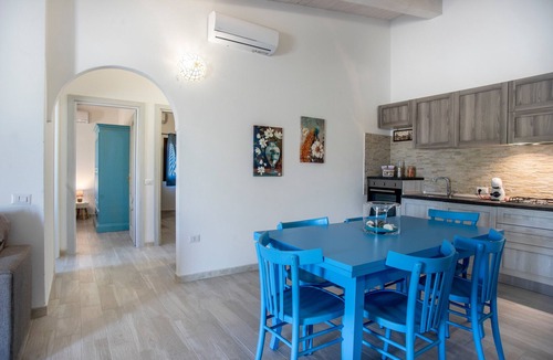 Sant'Anna Arresi House | Holiday Home 'Prima Luce' with Terrace & Wi-Fi