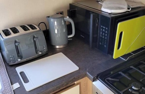 Brightlingsea House | Holiday Home Sleeps 10