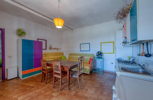 Giorgilorio House | Holiday Home 'Sprocketlandia' with Private Terrace, Shared Garden and Wi-Fi