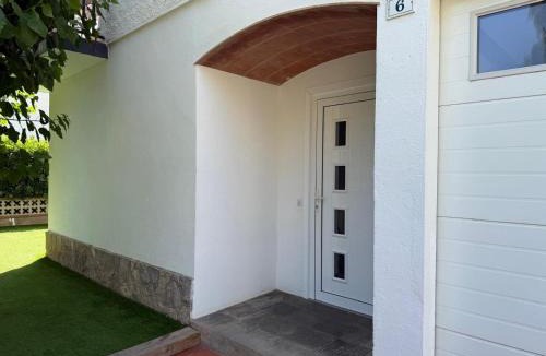 L'Estartit House | Holiday Home Villa Guapa