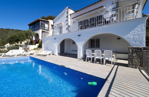 Roses Town Center House | Holiday house Roses for 1 - 11 persons with 4 bedrooms - Holiday home