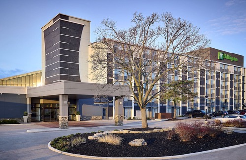Burlington Hotel | Holiday Inn Burlington Conference Centre by IHG