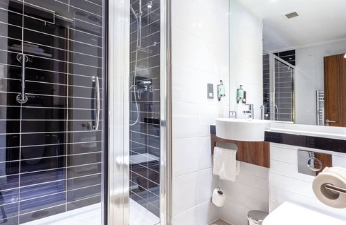 Ingliston Hotel | Holiday Inn Express Edinburgh Airport by IHG